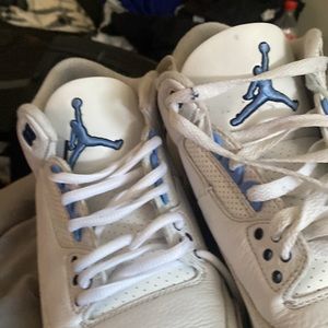 Selling jordan 3  unc bule for 238
